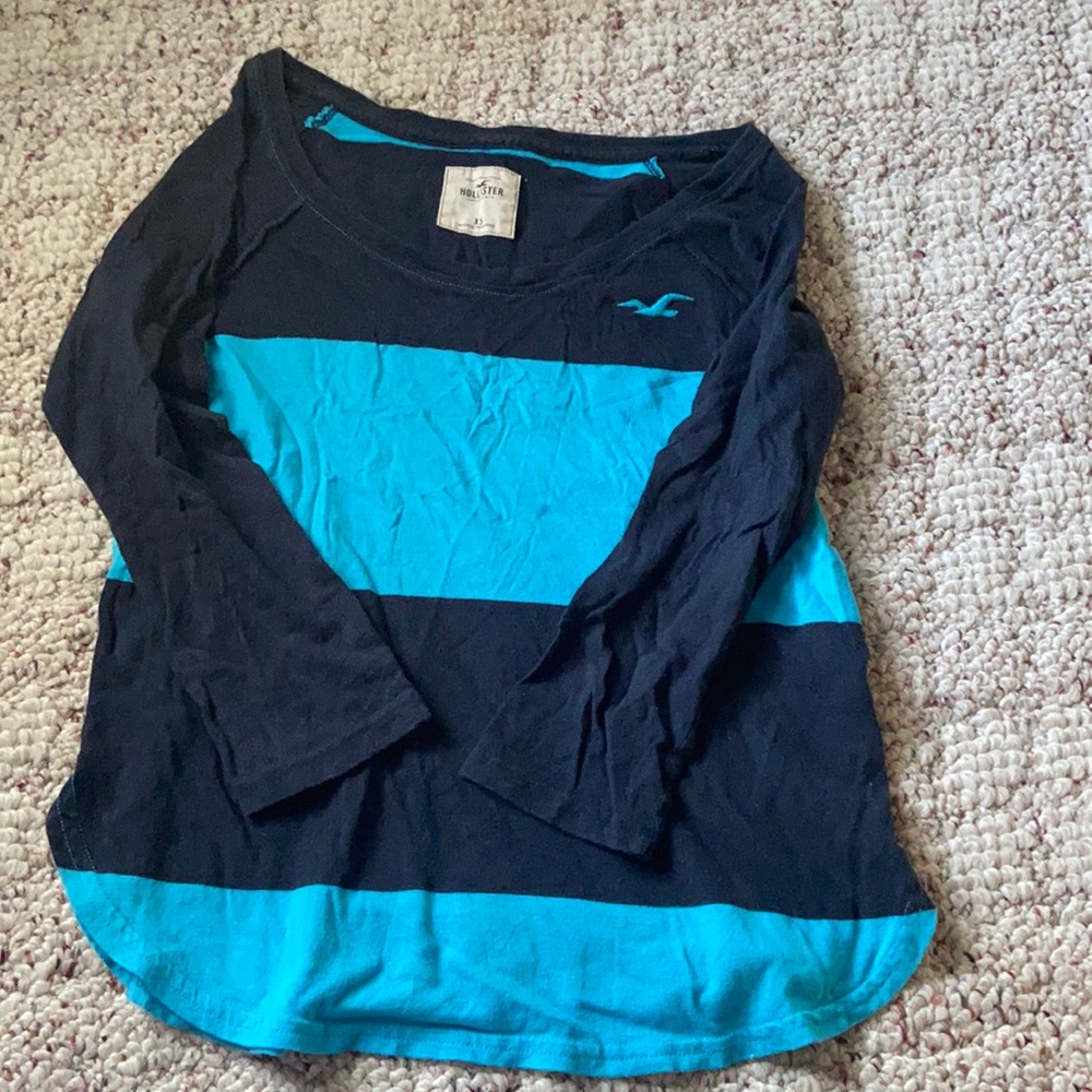 Hollister T